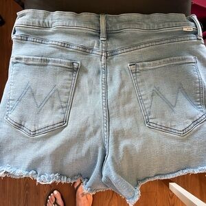 Jean shorts frayed edge